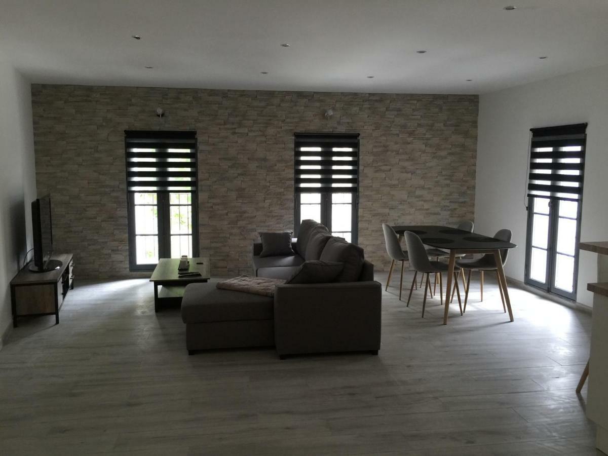 Appartement L'Islois L'Isle-sur-la-Sorgue Exterior photo