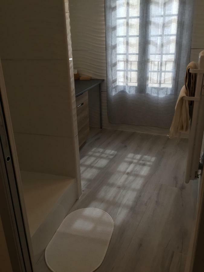Appartement L'Islois L'Isle-sur-la-Sorgue Exterior photo